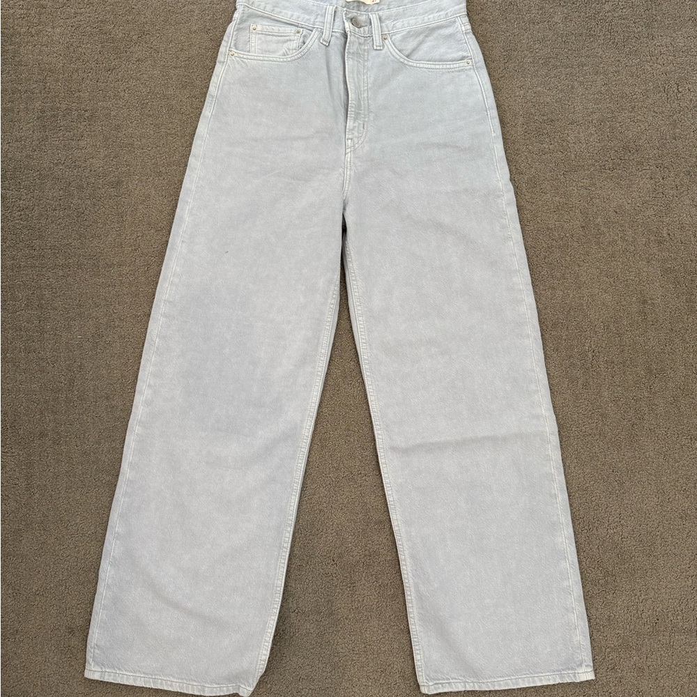 Levi's Light Gray Denim Jeans